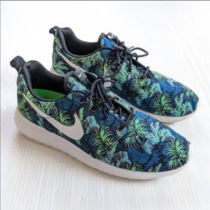 NIKE Roshe Run Poison Green Running Shoes Sneakers